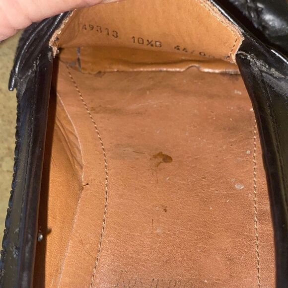 Allen Edmonds Rosario Black Leather Loafer shoes  w/ Tassles sz 10.5 B - Picture 12 of 12
